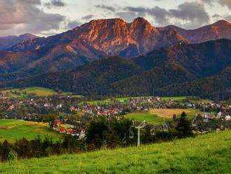 Božský pokoj a poľské Tatry ako na dlani z apartmánu Sosna v Zakopanom.