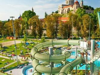 Hotel Adalbert - Szent Tamás Ház *** vo všedné dni so vstupom do kúpeľov Aquasziget a polpenziou.