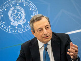 Taliansky premiér Mario Draghi navrhol svoju rezignáciu, prezident Mattarella ju však odmietol prijať