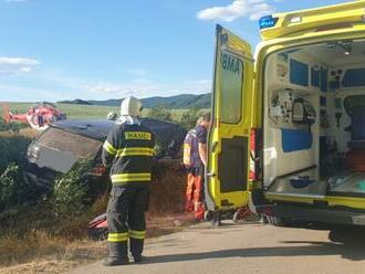 Auto pri Zvolene vletelo do hasičov na bicykloch, dvaja zahynuli  