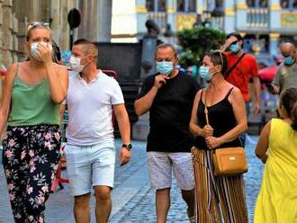 Dovolenka s obmedzeniami: Obľúbená destinácia zavádza POVINNÉ rúška v interiéri