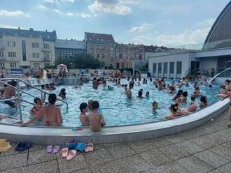 Pohodu na obľúbenom kúpalisku NARUŠILI Rómovia: TOĽKO neporiadku tam ešte nikdy nemali! FOTO