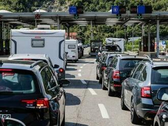 Hustá dovolenková premávka pri Jadrane: O pár hodín to bude ešte HORŠIE!, varujú Slovinci