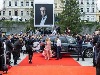 BMW a hvězdy filmového plátna: Nahlédněte do zákulisí KVIFF 2022