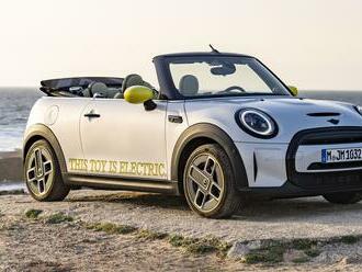 MINI Cooper SE Cabrio: jednorázový otvorený elektromobil testuje potenciálny záujem