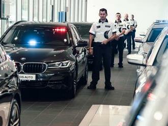 Jazdíte do ČR? Pozor na flotilu nových policajných BMW 540i, časť z nich svoj účel maskuje