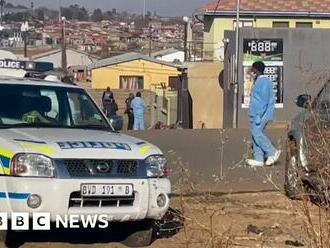 South Africa: Fifteen shot dead in Soweto township bar