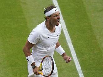 Nadal živí nádej na titul z Wimbledonu. V semifinále narazí na búrliváka