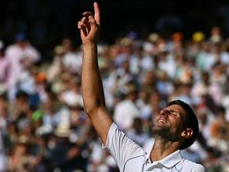 Kráľ Londýna. Wimbledon aplaudoval emotívnemu Djokovičovi