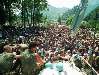 Holandsko sa prvýkrát ospravedlnilo príbuzným obetí masakry v Srebrenici