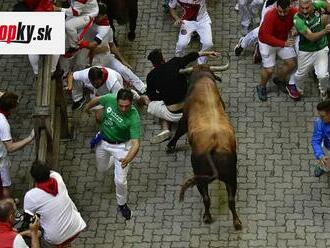 Býky zranili počas behu v španielskom meste Pamplona šesť ľudí