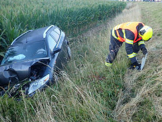 U obce Jablůnka na Vsetínsku došlo ke střetu dvou vozidel. Následně řidič osobního auta tovární…