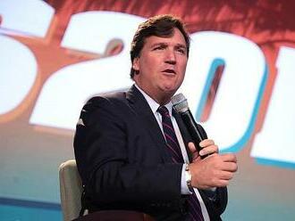 Tucker Carlson neprokázal škodlivost očkování. Data studií zkreslil, tvrdí vědci