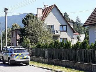 Trojnásobná vražda v Rožnově: Velmi smutné, nepochopitelné, říkají místní