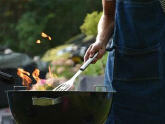 Jak důkladně vyčistit různé druhy grilů pro lahodné letní grilování na zahradě