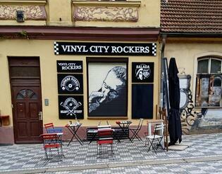 O slovo se hlásí Vinyl City Rockers, nový obchod s deskami na mapě Prahy