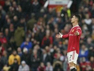 Ronaldo po vystřídání opustil stadion. Nepřípustné, soptí trenér United