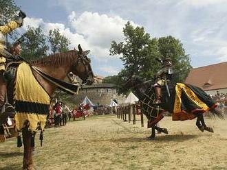 Víkend podle Deníku. Vypravte se na Husfest, hradní oslavy i šperkařský jarmark