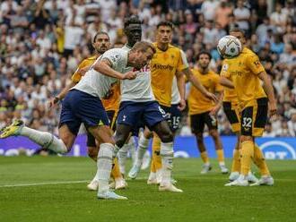 Kane zlomil rekord Agüera, Rodák nechytal. Lídrom je stopercentný Arsenal