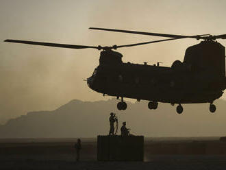 Americká armáda pozastavila lety vrtuľníkov Chinook