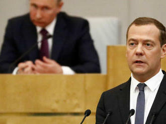 Medvedev sa zradikalizoval: Od stretnutia s Jobsom až po nenávisť k západu