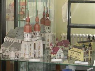 Minimúzeum papierových modelov v Trnave