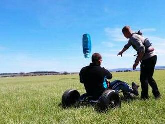 KITE RIDE - Landkiting. Ideálna adrenalínová aktivita na leto s poriadnou dávkou slobody.