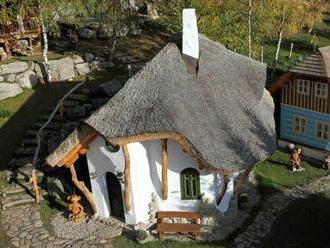 Hotel Podlesí s ubytovaním v krásnej izbe Lux, polpenziou a vírivkou pod holým nebom.