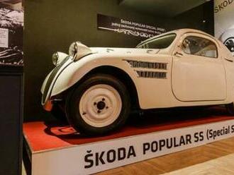 UVÍTACIE CENY: Výstava veteránov v Škoda Classic Cars Museum s posledným modelom svojho druhu na svete