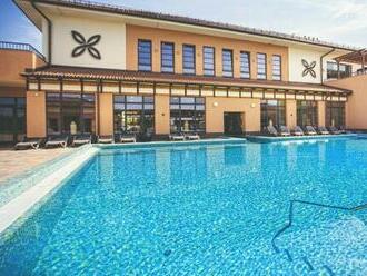 Caramell Premium Resort **** s neobmedzeným wellness  , klubom pre deti a polpenziou.