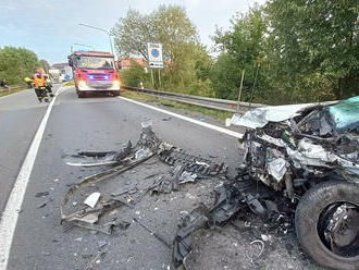 V Bučovicích, v ulici Slovenská, zasahovaly dvě jednotky u nehody dvou osobních vozidel. Tři lidé…