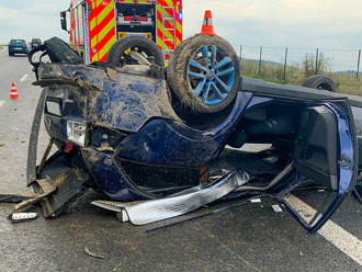 Čtyři lidé byli zraněni při dopravní nehodě na silnici I/11 u Velké Polomi, jednoho člověka museli hasiči vyprostit