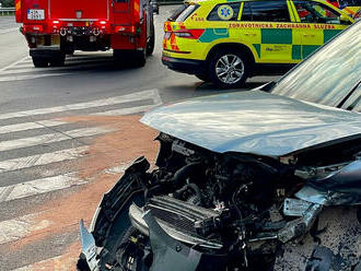 K dopravní nehodě dvou osobních automobilů na silnici mezi Kladnem a Buštěhradem, u odbočky na…