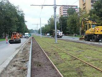 Tramvaje jsou zpět v Ostravě-Porubě. Práce za čtvrt miliardy však ještě nekončí