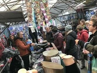 FOTO, VIDEO: Svatý Václav zavřel obchody. Češi vyrazili na nákupy do Polska