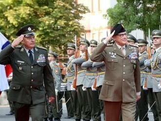 Na Slovensko zavítal aliančný operačný veliteľ s delegáciou, rokoval s generálom Zmekom