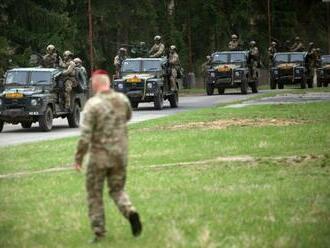 Na východnej hranici NATO nasadia 1 200 vojakov, týka sa to aj Slovenska