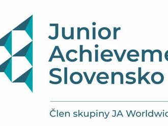 Junior Achievement Slovensko začlenil do finančnej gramotnosti s podporou brokera OZIOS aj investičné vzdelávanie