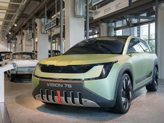 Nová studie Škoda Vision 7S je už těsně po premiéře vystavena ve Škoda muzeu