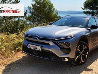 TEST: Citroen C5 X – Nástupcovi to ide a svedčí