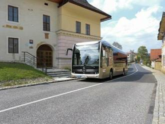 Elektrický autobus Mercedes-Benz pod Tatrami