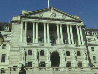 Bank of England zvýšila sazby  