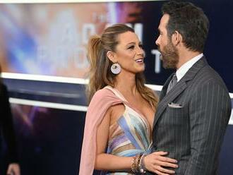 Blake Lively čeká čtvrté miminko, Ryan Reynolds skáče štěstím do stropu