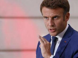 Macron vyzval na zníženie spotreby energií vo Francúzsku o desať percent