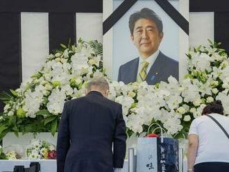 Japonsko si na štátnom pohrebe uctilo zavraždeného expremiéra Abeho