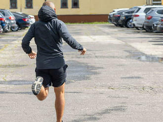 Tótha predviedli policajti. V kauze Kuciak odmietol vypovedať a zo súdu doslova utekal