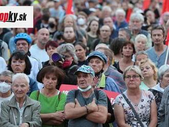 Na protesty proti rastu cien v nemeckom Magdeburgu a Lipsku prišli tisíce ľudí