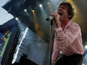 Frontman Cage The Elephant Matt Shultz strávil kvůli nelegálně drženým zbraním noc za mřížemi