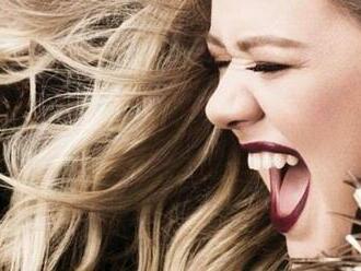 AUDIO: Kelly Clarkson v coveru 