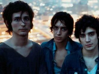 AUDIO: The Strokes se s fanoušky podělili o ranou verzi písně 